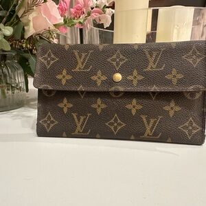 Louis Vuitton Classic Monogram Bi-Fold Wallet